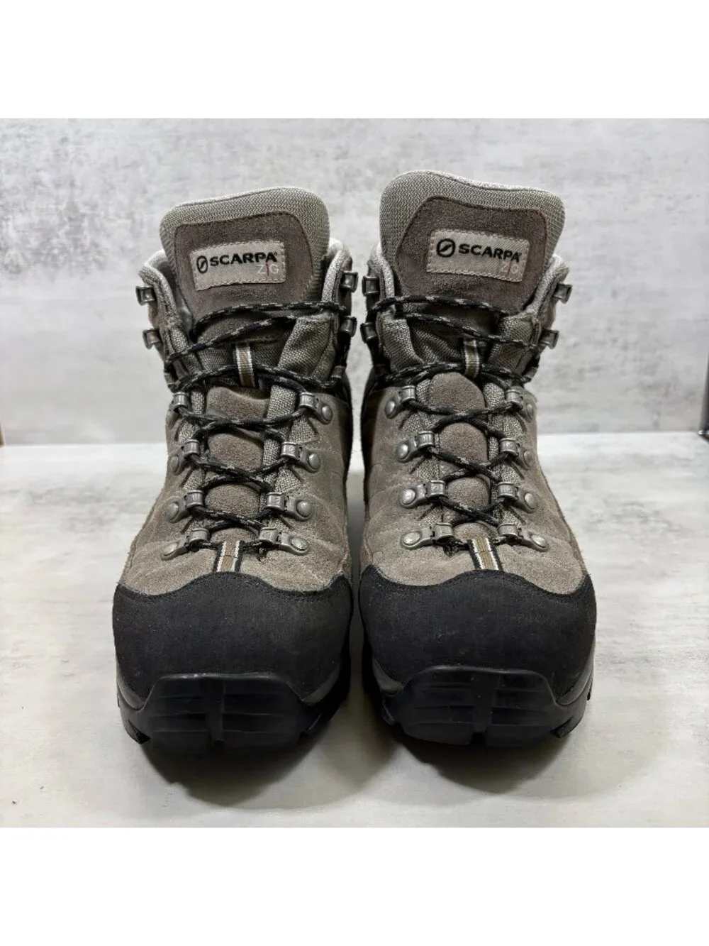 Scarpa Kailish GTX Gore-tex Hiking Boots - Men's Size 10 - Gray Tan